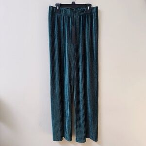 House of Harlow NWT Emerald Green Velvet Pants